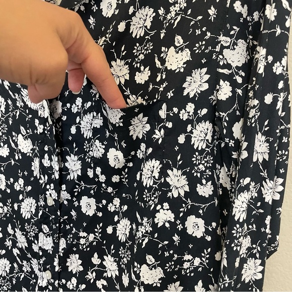 GRAYSON The Hero Black Floral Chambray Long Sleeve Button Down Shirt Size XS - Picture 7 of 10